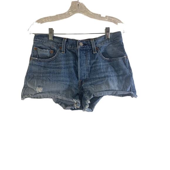 LEVI’S Women’s 501 Button Fly Cut Off Jean Shorts / Size: W27 - Picture 1 of 9